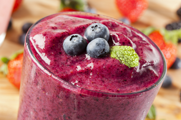 An image of a delicious, anti-inflammatory smoothie